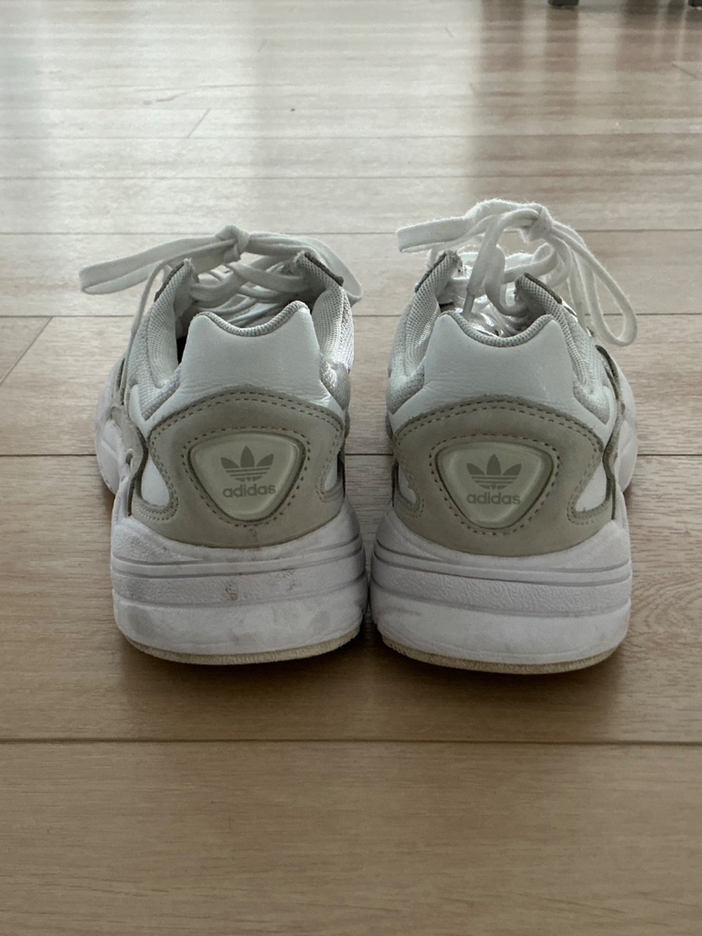 Adidas Falcons - Picture 5 of 5